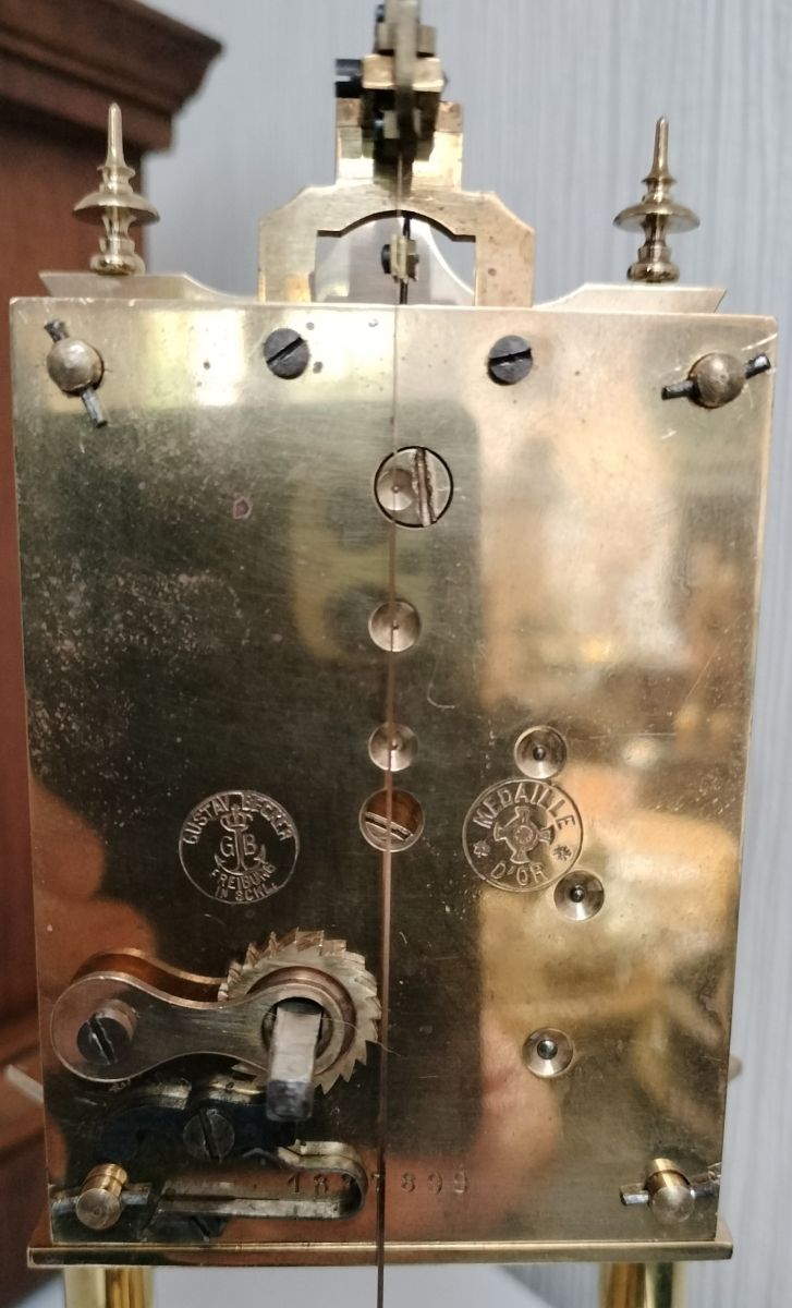 Anniversary Clock with Disc pendulum