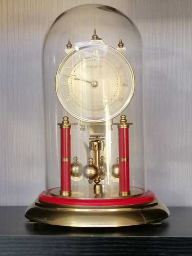 Red 400 Day Clock