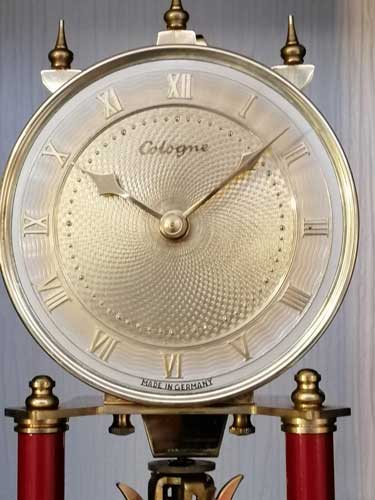 Red 400 Day Clock