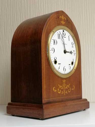 Ingraham wooden Steeple Mantle Clock