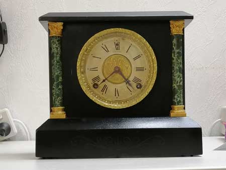 Black Wooden Sessions Clock